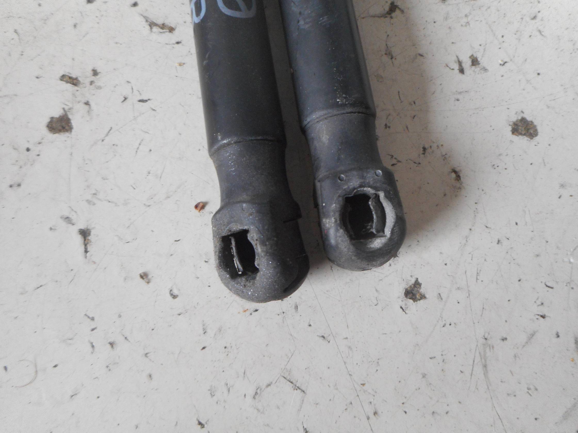 Asta ammortizzante portello post. sx.